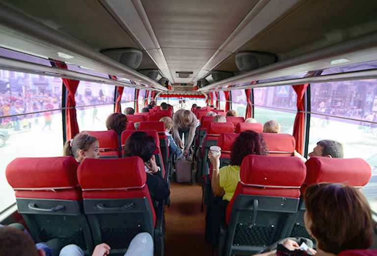 Пассажирские перевозки на автобусе из Решетихи в Новотитаровскую